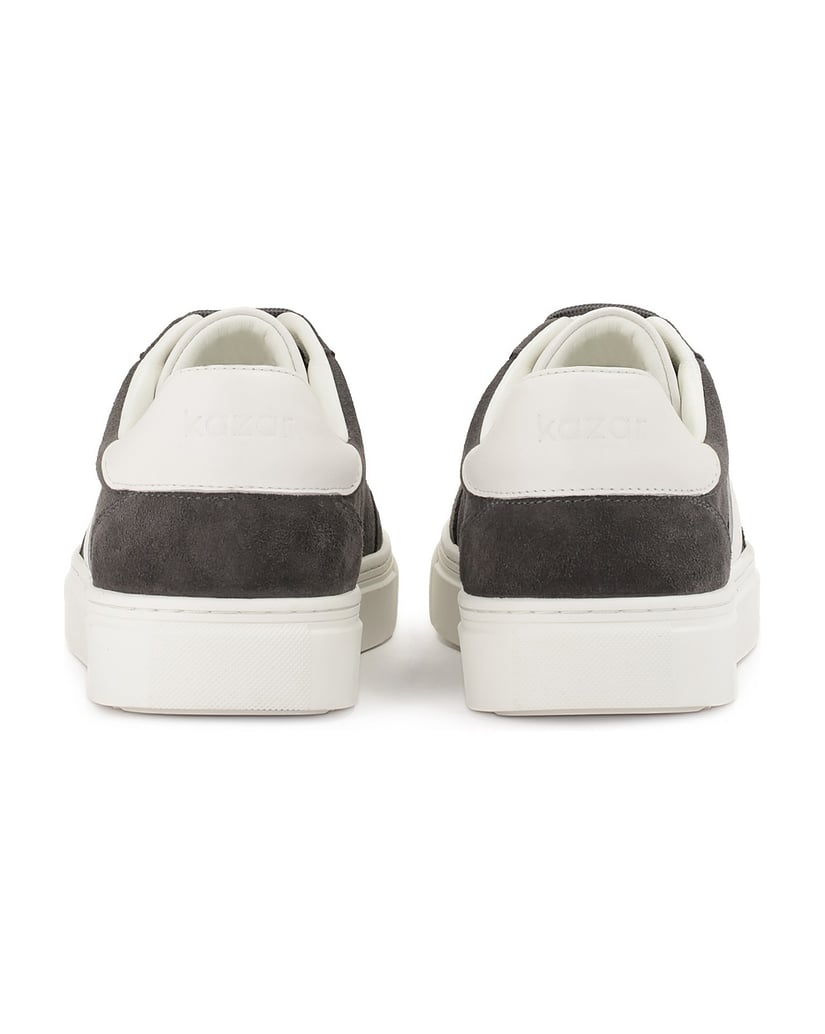 Kazar-Graue-Wildleder-Sneakers-mit-weißen-Einsätzen-grau
