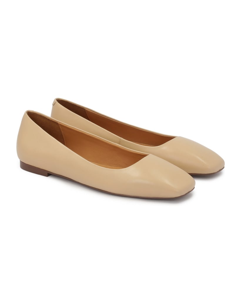 Kazar-Beigefarbene-Pumps-auf-flacher-Sohle-beige