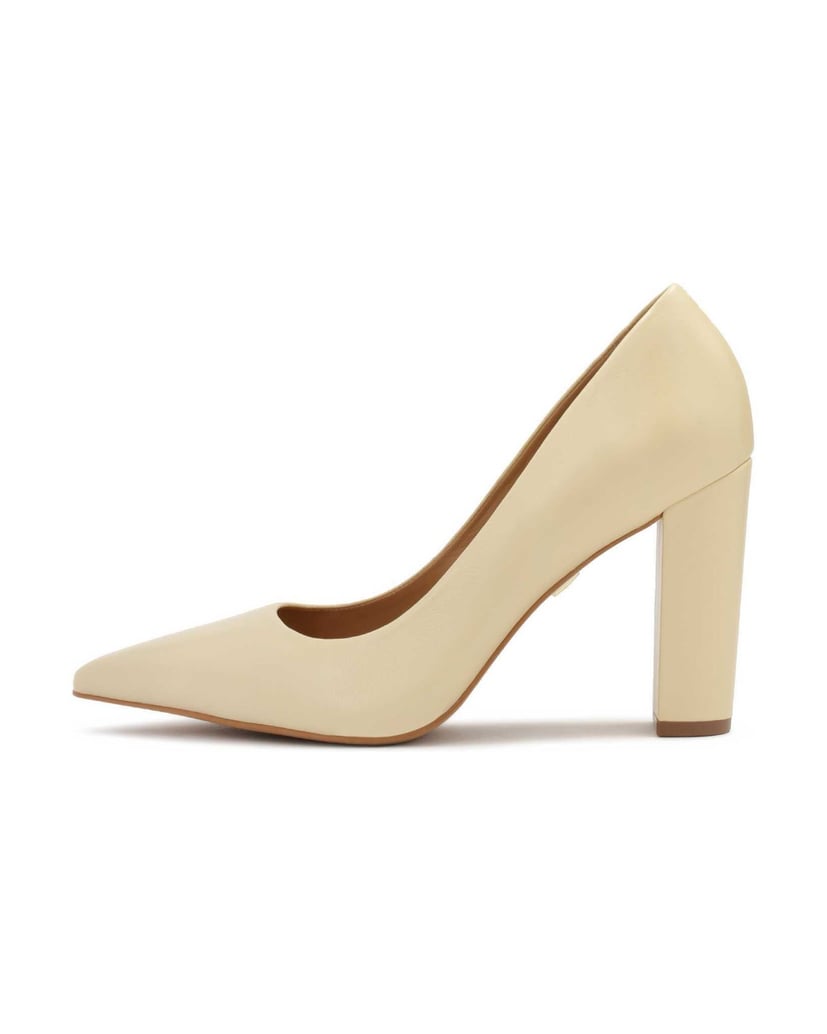 Kazar-Pumps-mit-breitem-Absatz-in-Cremefarbe-pastellgelb