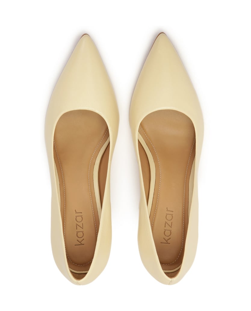 Kazar-Pumps-mit-breitem-Absatz-in-Cremefarbe-pastellgelb