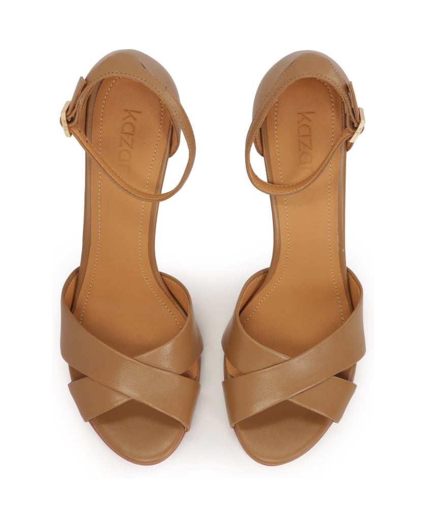 Kazar-Hellbraune-zeitlose-Ledersandalen-camel