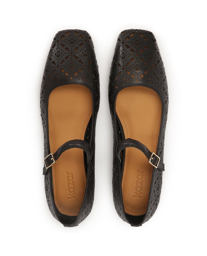 Kazar-Pumps-mit-flacher-Sohle-und-durchbrochener-Verzierung-schwarz