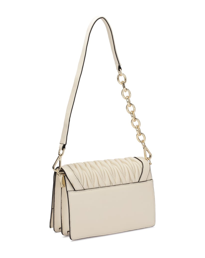 Kazar-Lederhandtasche-mit-dekorativer-Drapierung-auf-der-Klappe-weiss