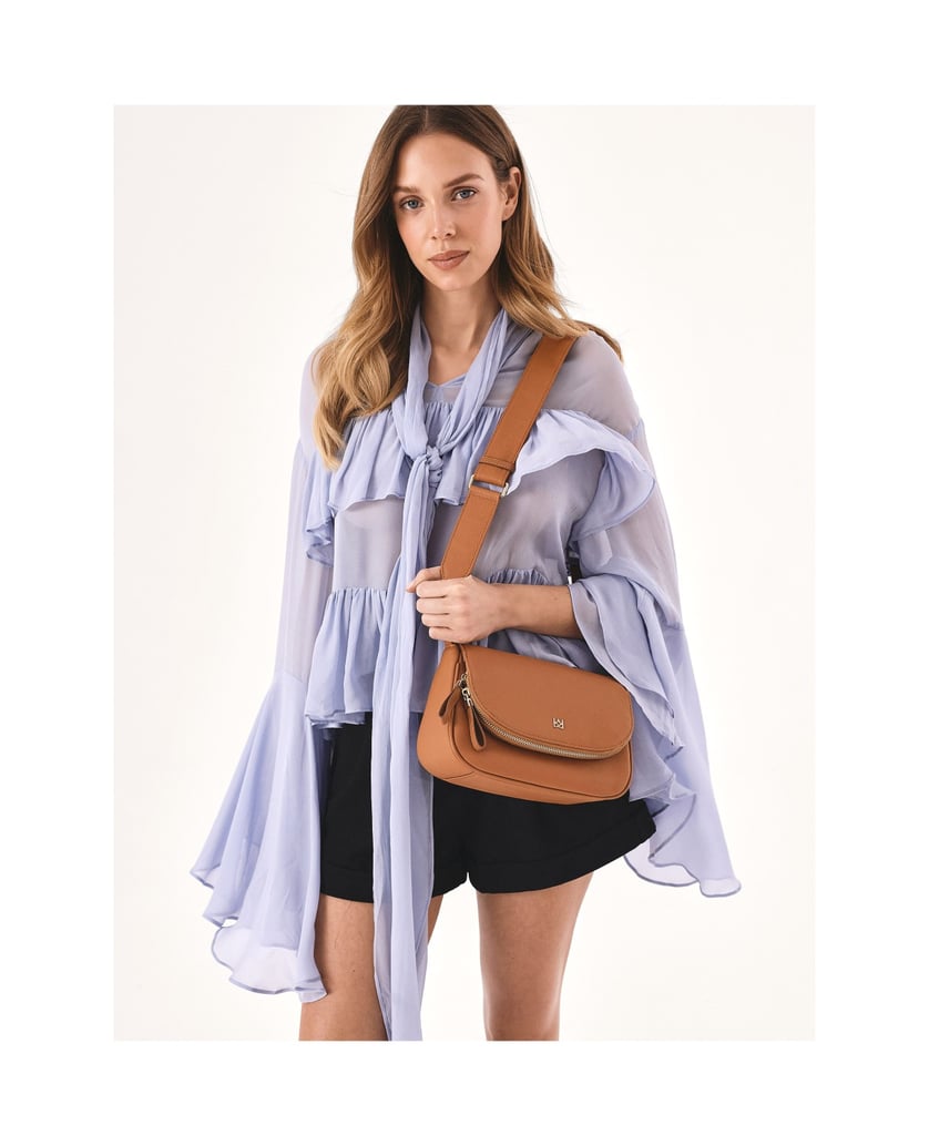 Kazar-Kleine-Lederhandtasche-an-einem-breiten-Riemen-camel