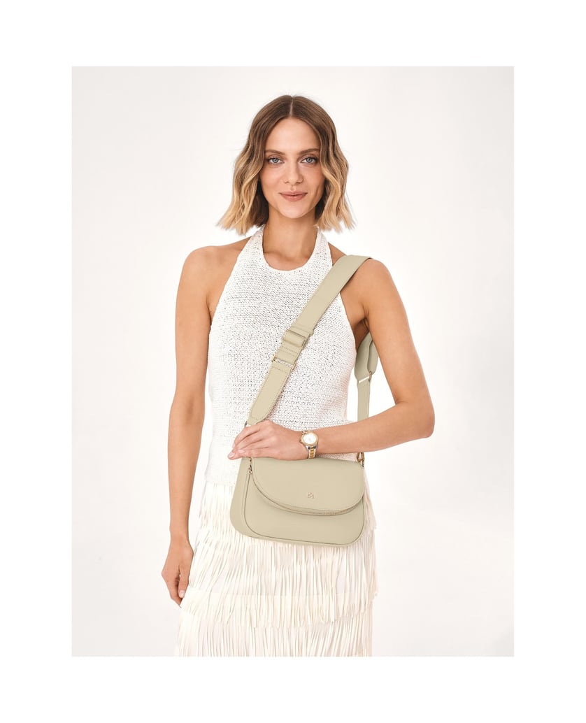 Kazar-Cremefarbene-Handtasche-mit-einer-Tasche-in-der-Klappe-weiss