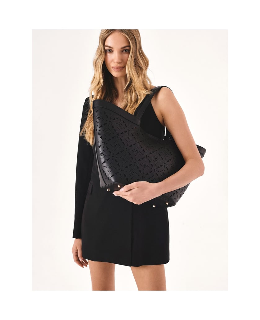 Kazar-Bootstasche-aus-Leder-mit-durchbrochenem-Muster-schwarz