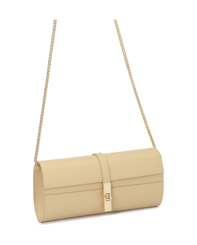 Kazar-Elegante-Clutch-Tasche-mit-monogrammiertem-Verschluss-von-KAZAR-beige