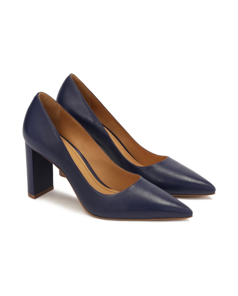 Kazar-Marineblaue-Pumps-auf-einem-Pfosten-mit-spitzen-Zehenspitzen-dunkelblau