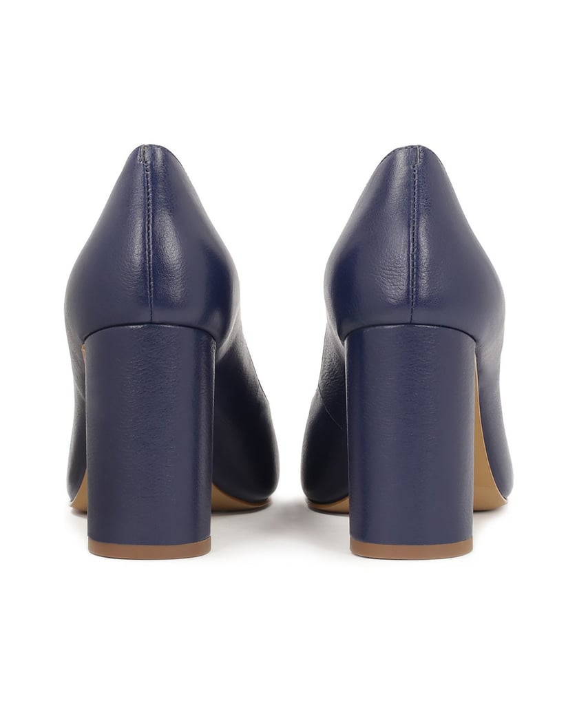 Kazar-Marineblaue-Pumps-auf-einem-Pfosten-mit-spitzen-Zehenspitzen-dunkelblau