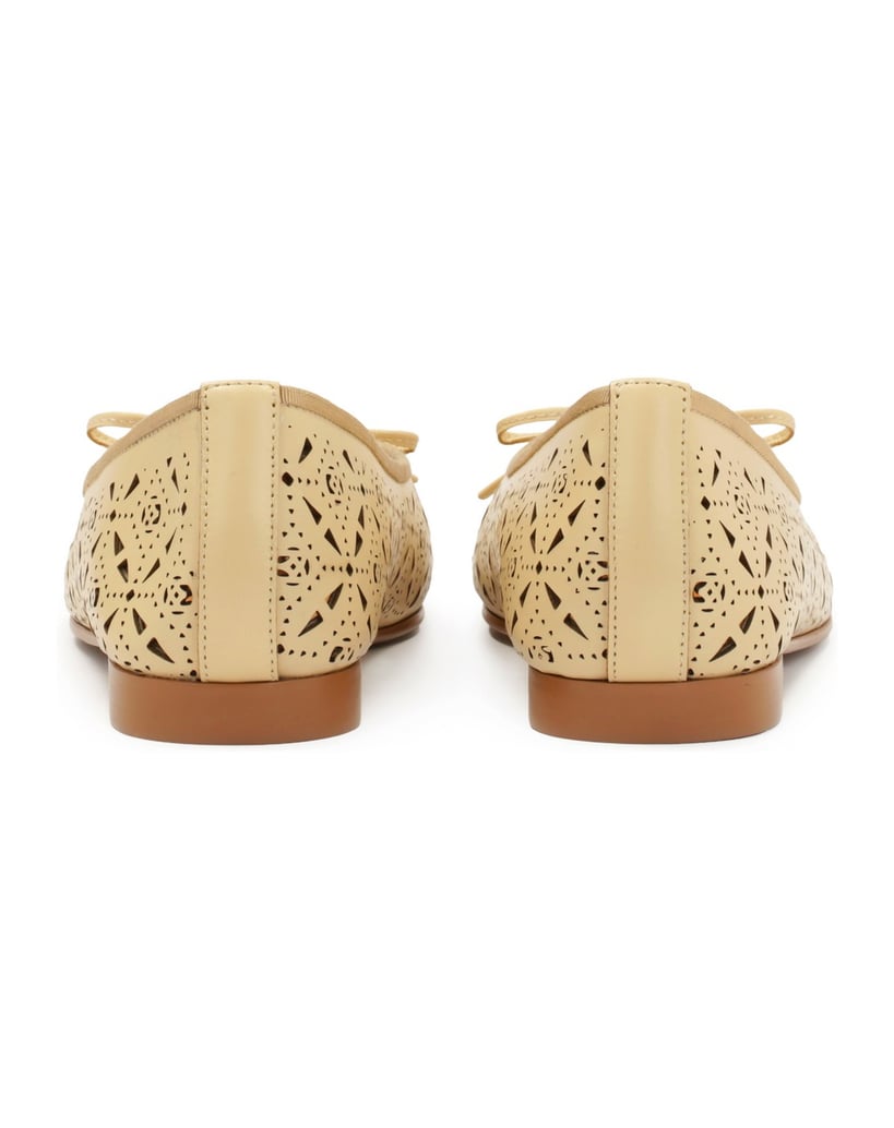 Kazar-Lederballerinas-mit-feinem-Cut-Out-Design-weiss