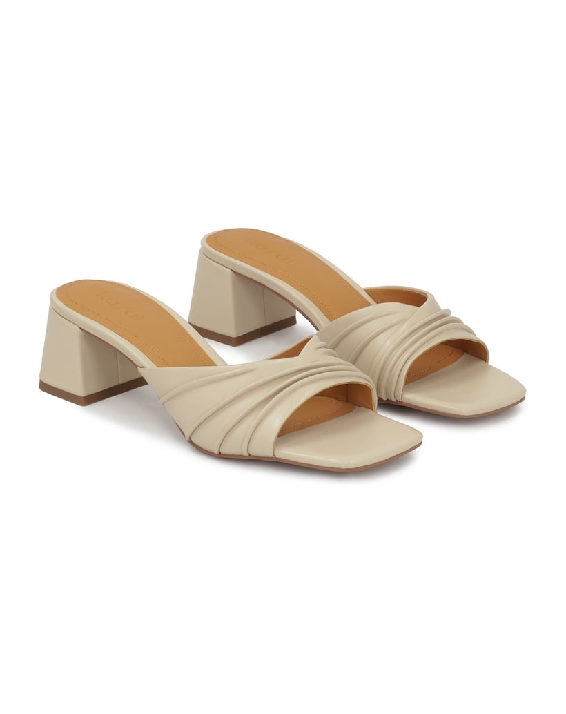 Kazar-Pantoletten-aus-Leder-mit-Falten-und-Absatz-beige