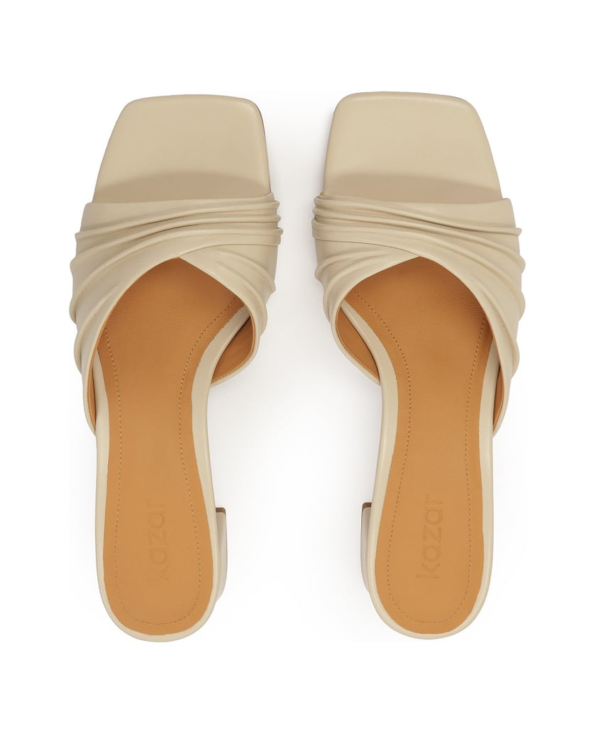 Kazar-Pantoletten-aus-Leder-mit-Falten-und-Absatz-beige