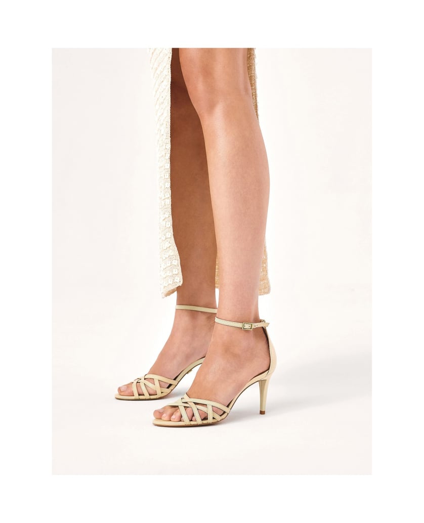 Kazar-Sandaletten-mit-Absatz-und-gekreuzten-Riemen-beige