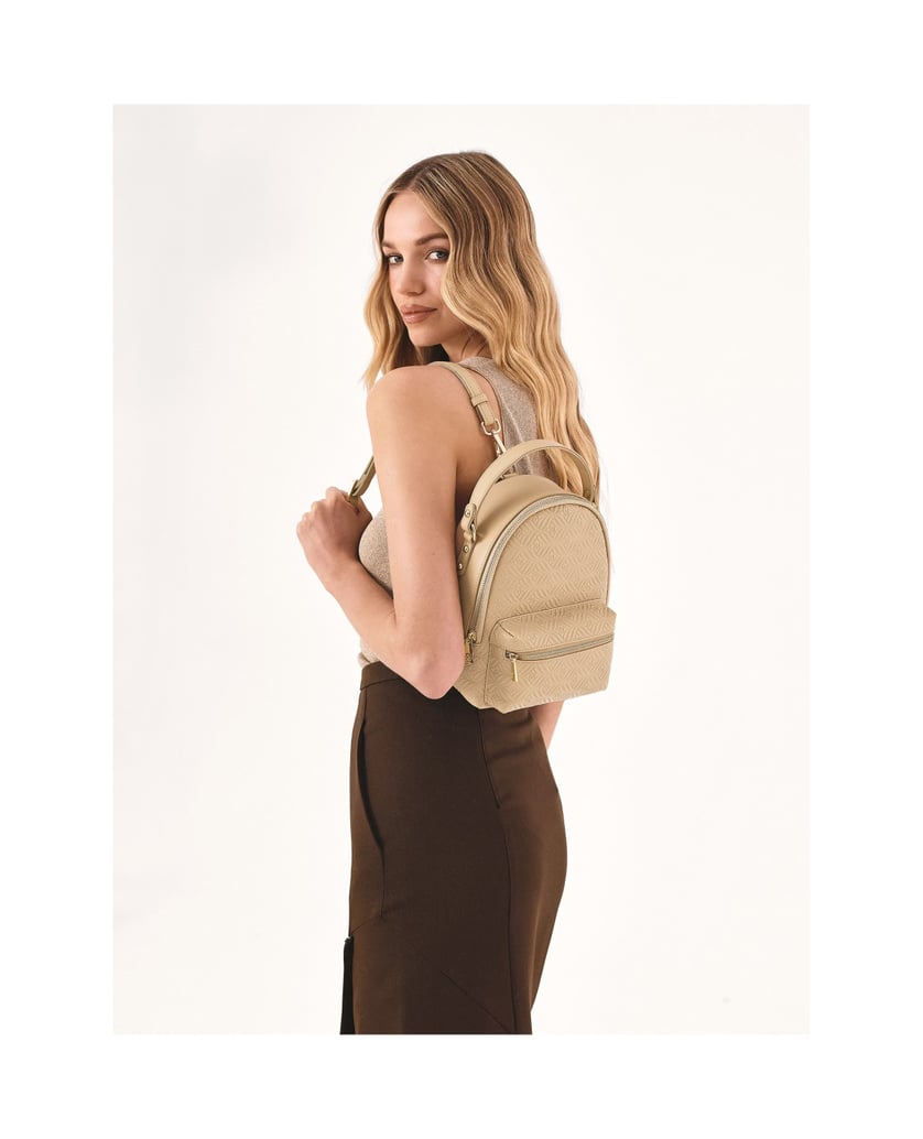 Kazar-Beigefarbener-Rucksack-mit-einzigartigem-geprägtem-Muster-beige