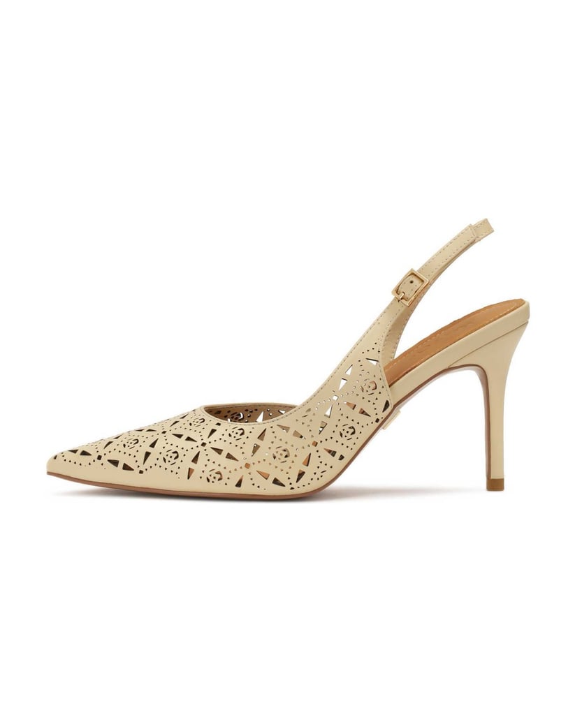 Kazar-Cremefarbene-Slingback-Pumps-mit-durchbrochenem-Muster-beige