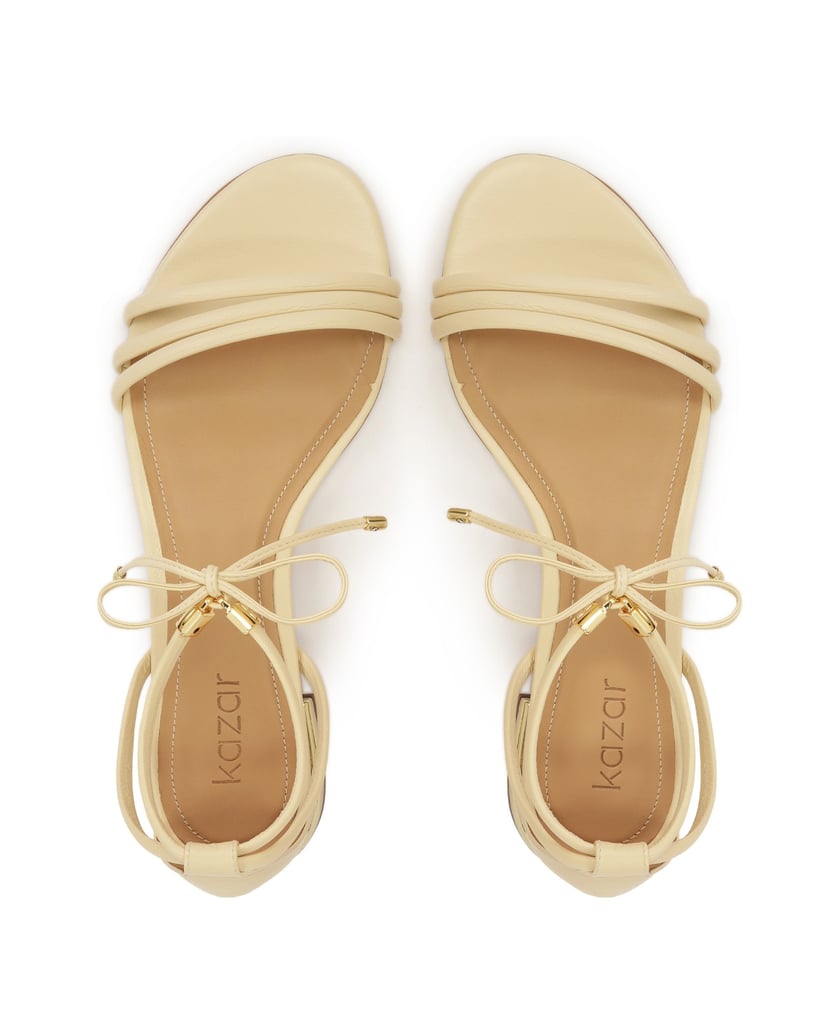 Kazar-Cremefarbene-Sandalen-mit-Bindung-und-vollem-Absatz-weiss