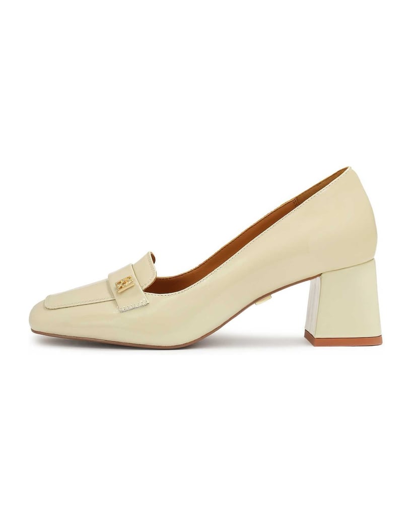 Kazar-Pumps-aus-Lackleder-mit-quadratischer-Zehenpartie-weiss