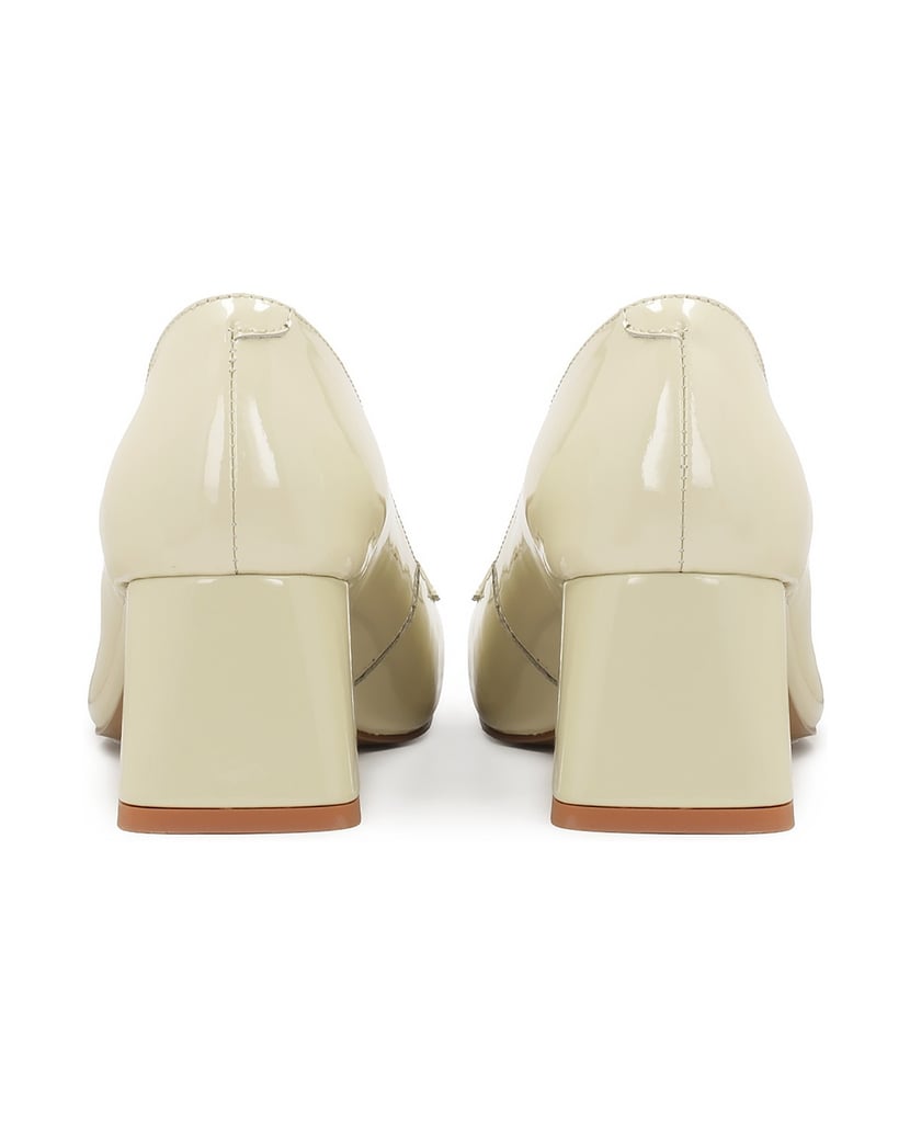 Kazar-Pumps-aus-Lackleder-mit-quadratischer-Zehenpartie-weiss