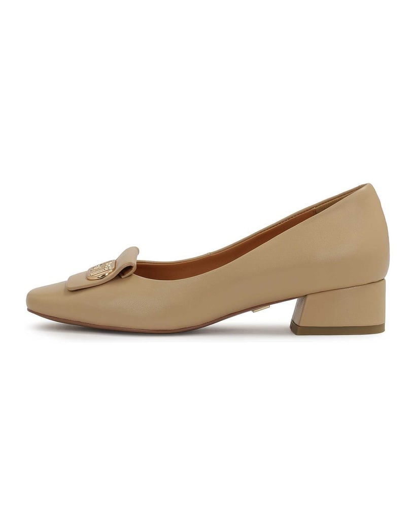 Kazar-Klassische-beigefarbene-Pumps-mit-Schmuckverzierung-beige