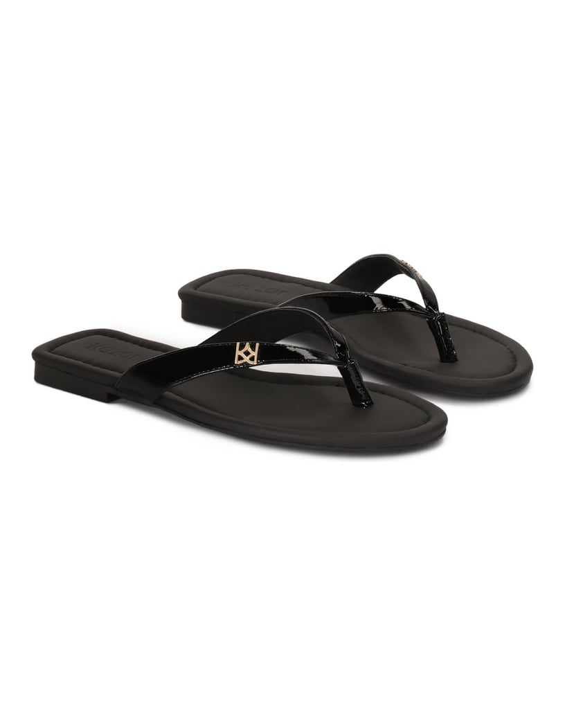 Kazar-Flip-Flops-aus-schwarzem-Lackleder-in-Schwarz-schwarz