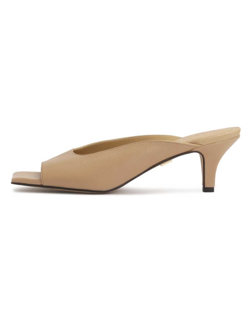 Kazar-Pantoletten-aus-Leder-mit-niedrigem-Absatz-beige