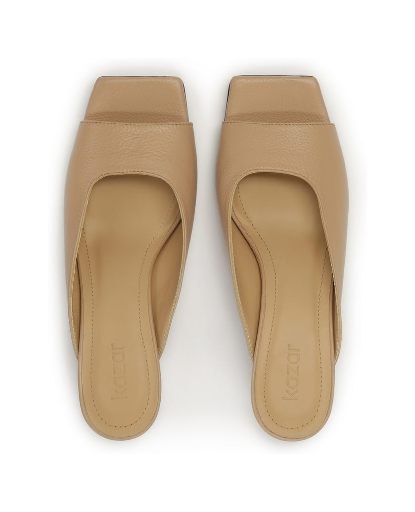 Kazar-Pantoletten-aus-Leder-mit-niedrigem-Absatz-beige