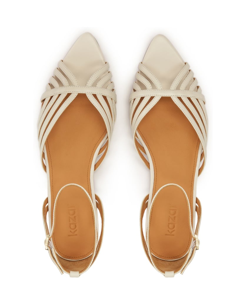 Kazar-Flache-Ledersandalen-mit-verlängerten-Nasen-weiss