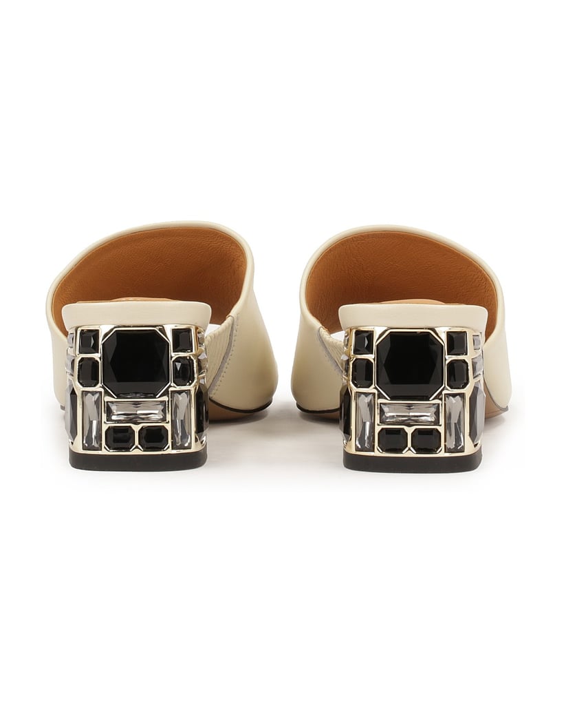Kazar-Elegante-Pantoletten-auf-einem-mit-Steinen-verzierten-Absatz-beige