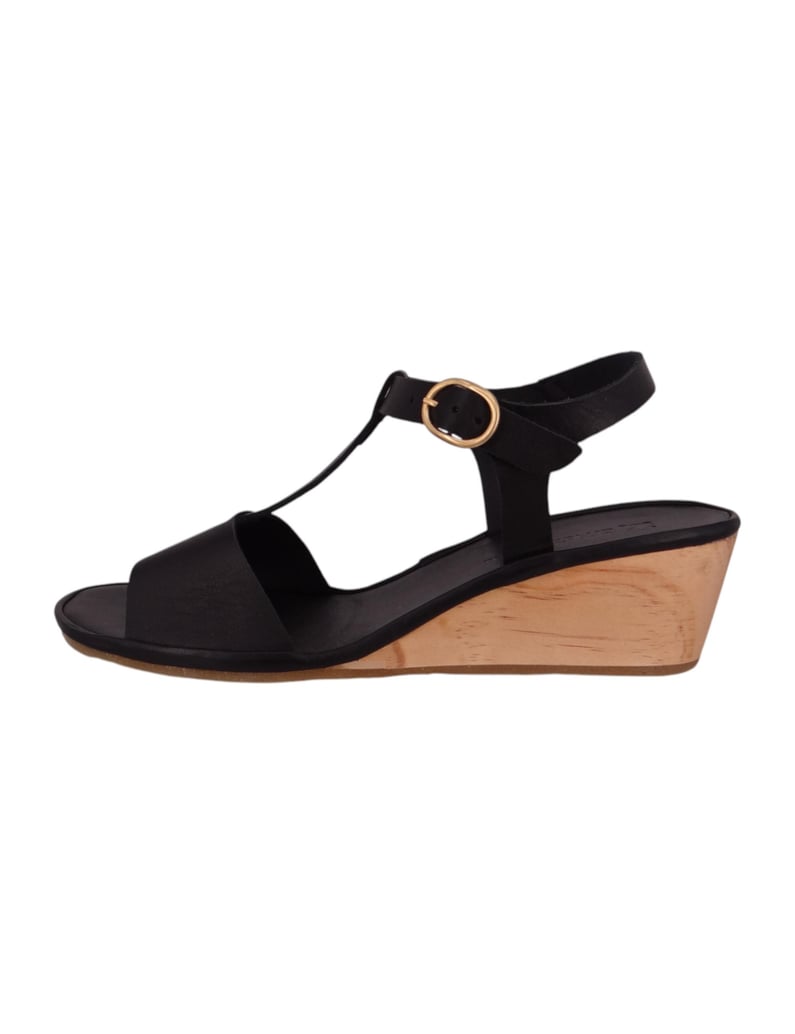 El-Naturalista-Sandalen-schwarz