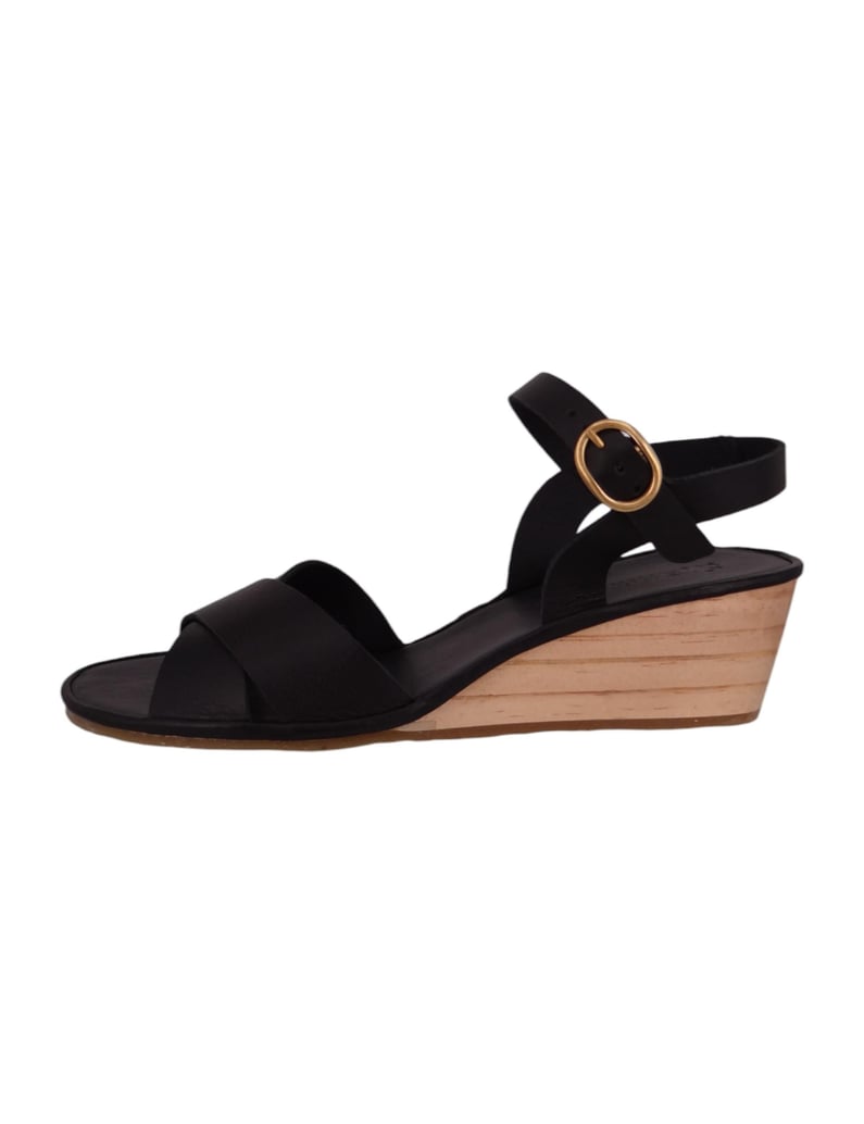 El-Naturalista-Sandalen-schwarz