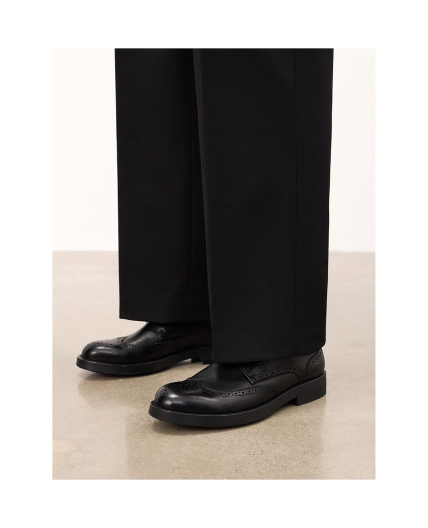Kazar-Schwarze-Freizeitschuhe-mit-aufwändiger-Verzierung-schwarz
