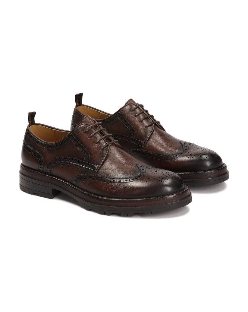 Kazar-Freizeitschuhe-aus-Leder-mit-Ornamenten-braun