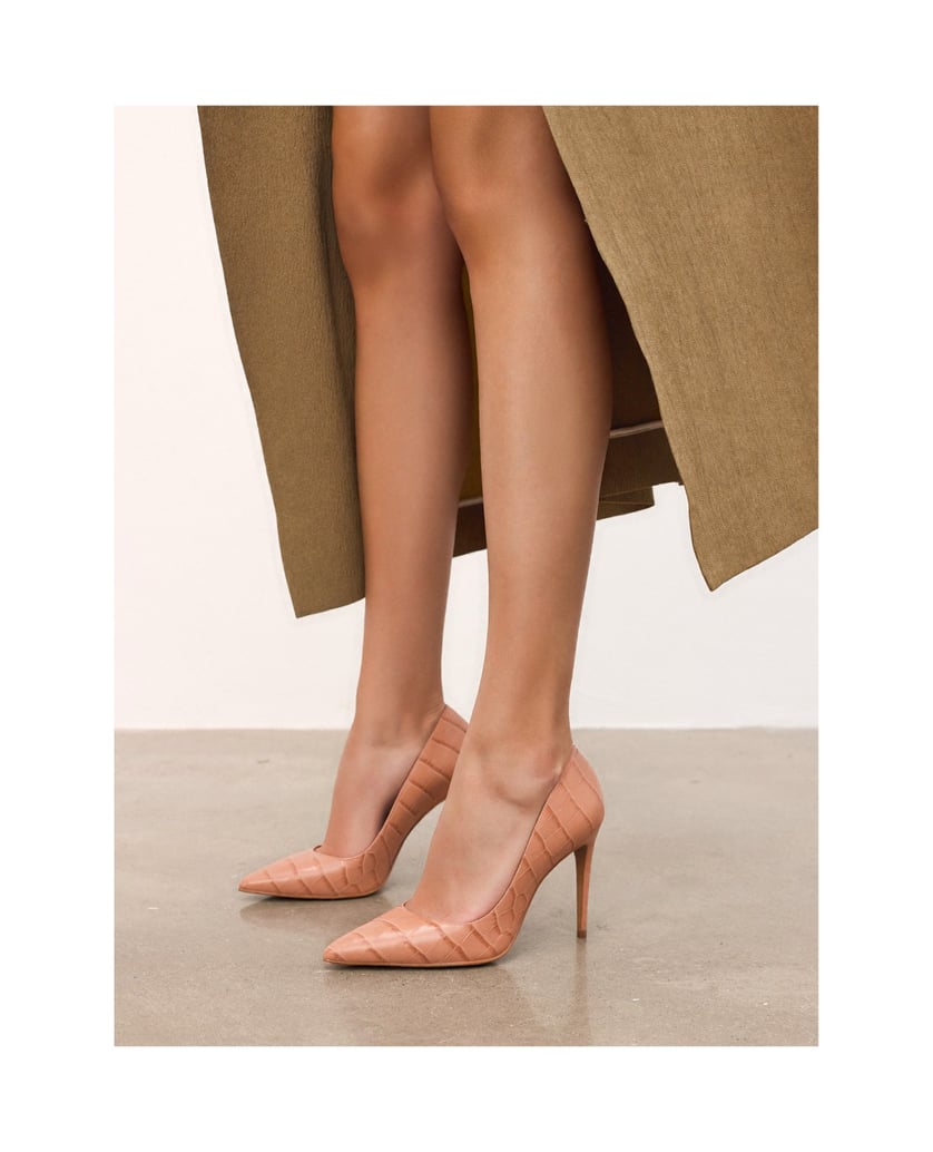 Kazar-Pumps-aus-geprägtem-Leder-beige