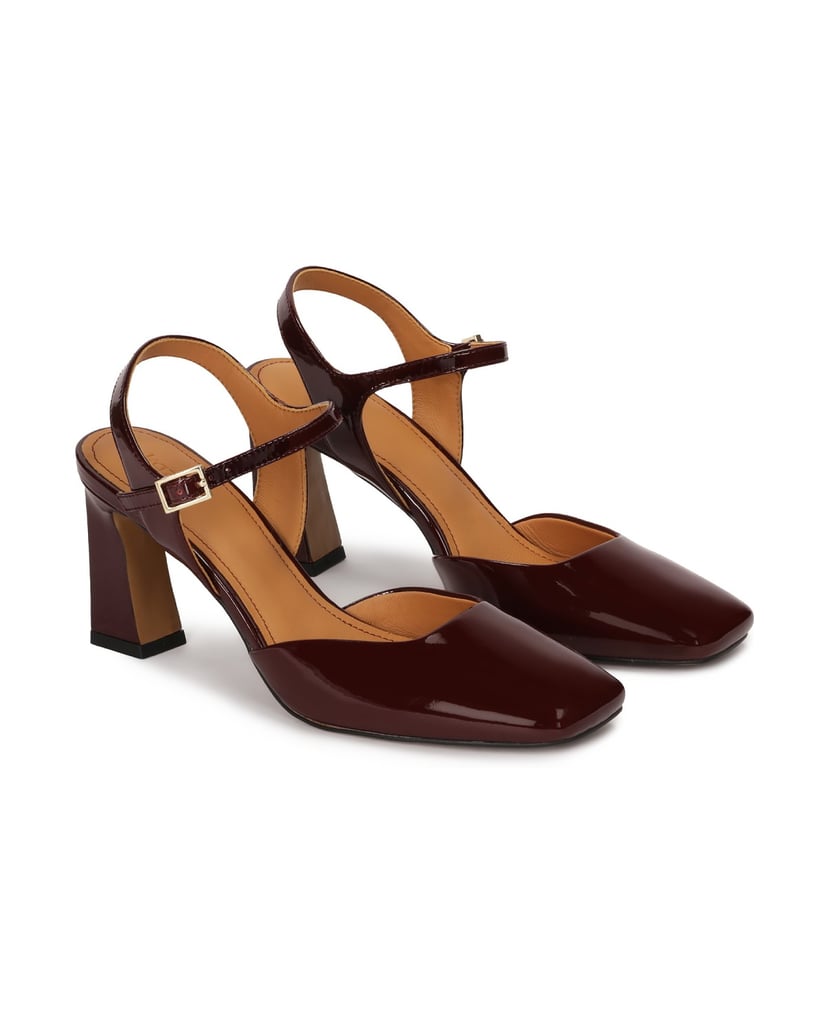 Kazar-Halboffene-Pumps-aus-kastanienbraunem-Lackleder-rot