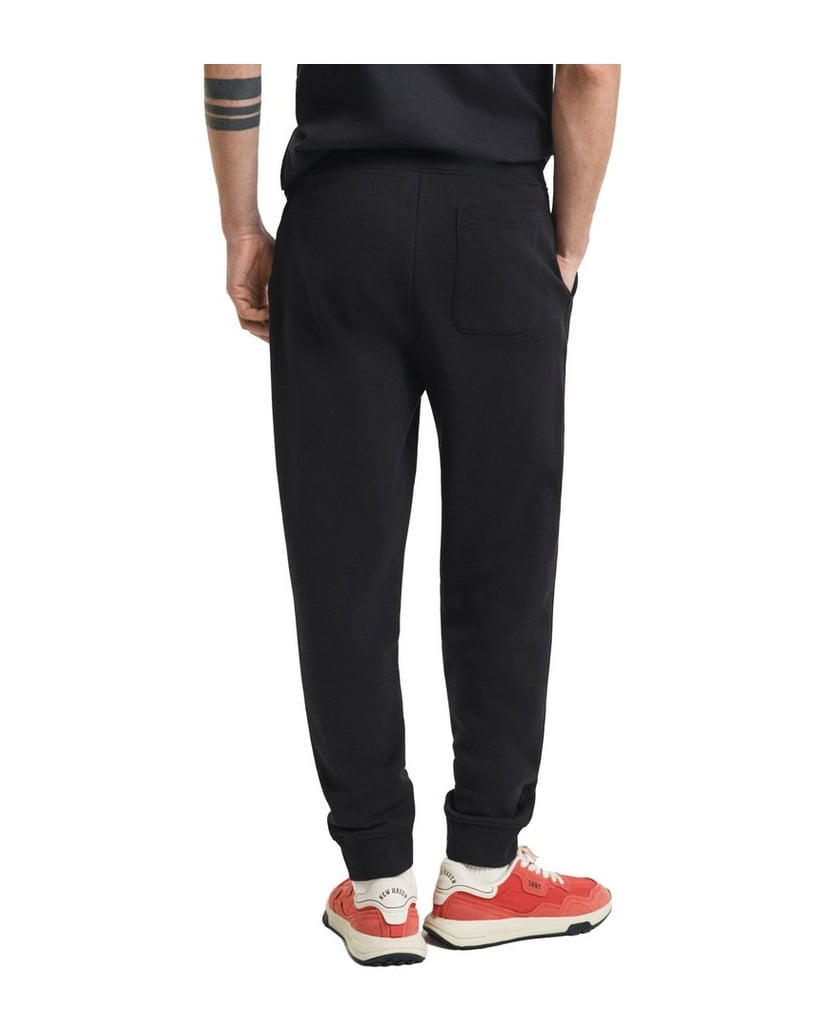 GANT-Herren-Jogginghose-Regular-Shield-Sweatpants-schwarz