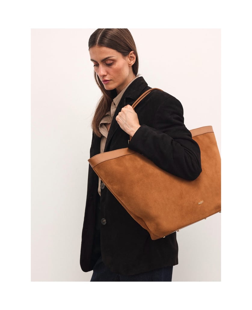 Kazar-Hellbraune-Trapez-Handtasche-aus-Wildleder-camel