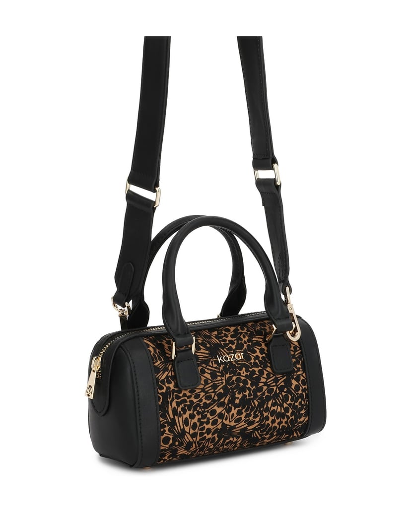 Kazar-Kleine-Handtasche-mit-abstraktem-Muster-schwarz