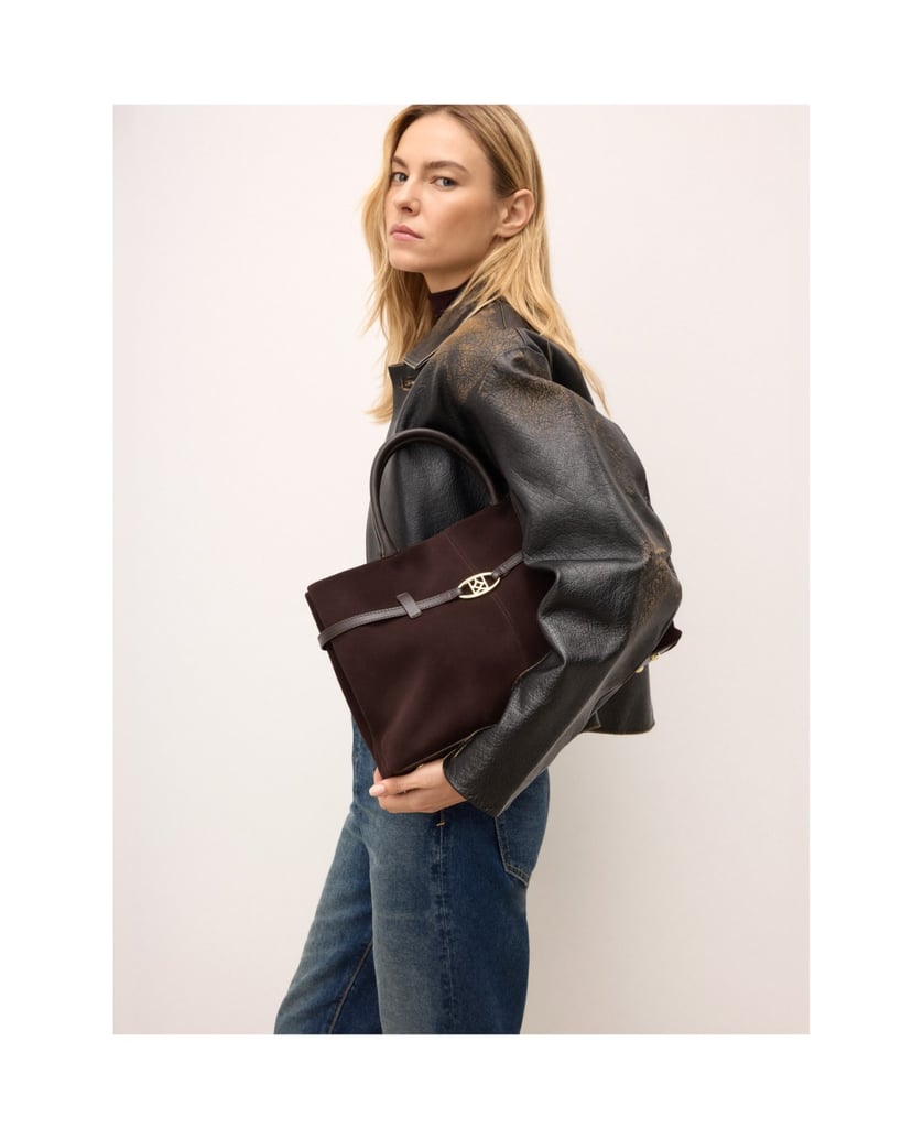 Kazar-Braune-Wildlederhandtasche-mit-trapezförmiger-Form-braun