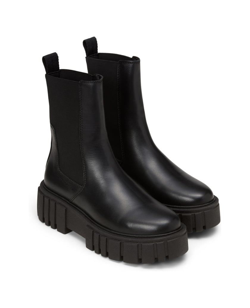 Marc-O´Polo-Chelsea-Boot-Model-Christel-schwarz