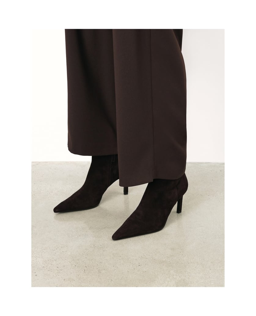 Kazar-Minimalistische-braune-Wildlederstiefel-braun
