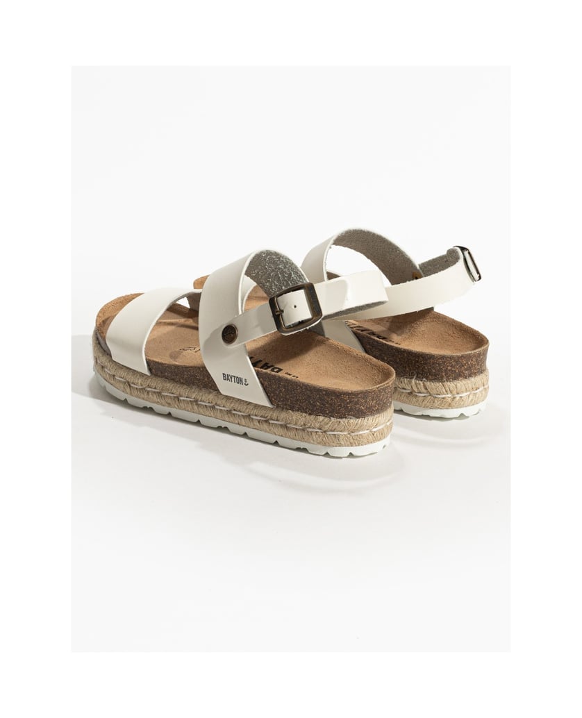 Bayton-Mules-women-Kenji-weiss