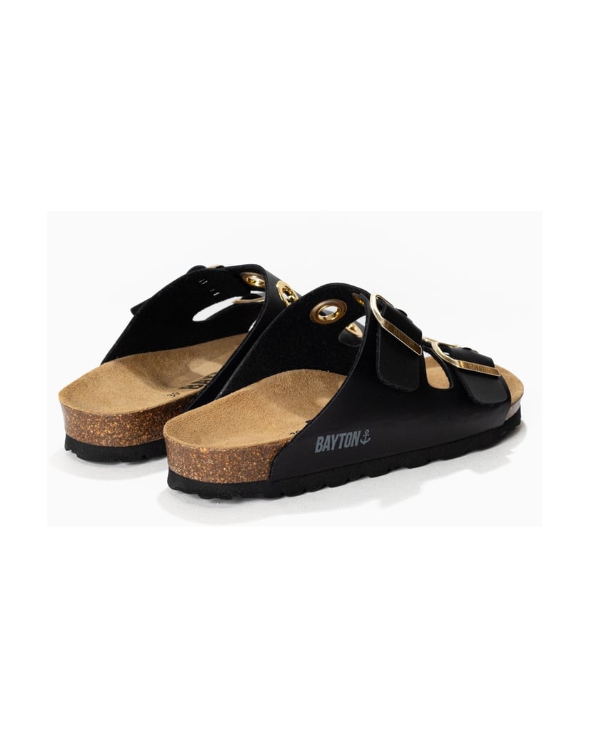 Bayton-Mules-woman-Janny-schwarz