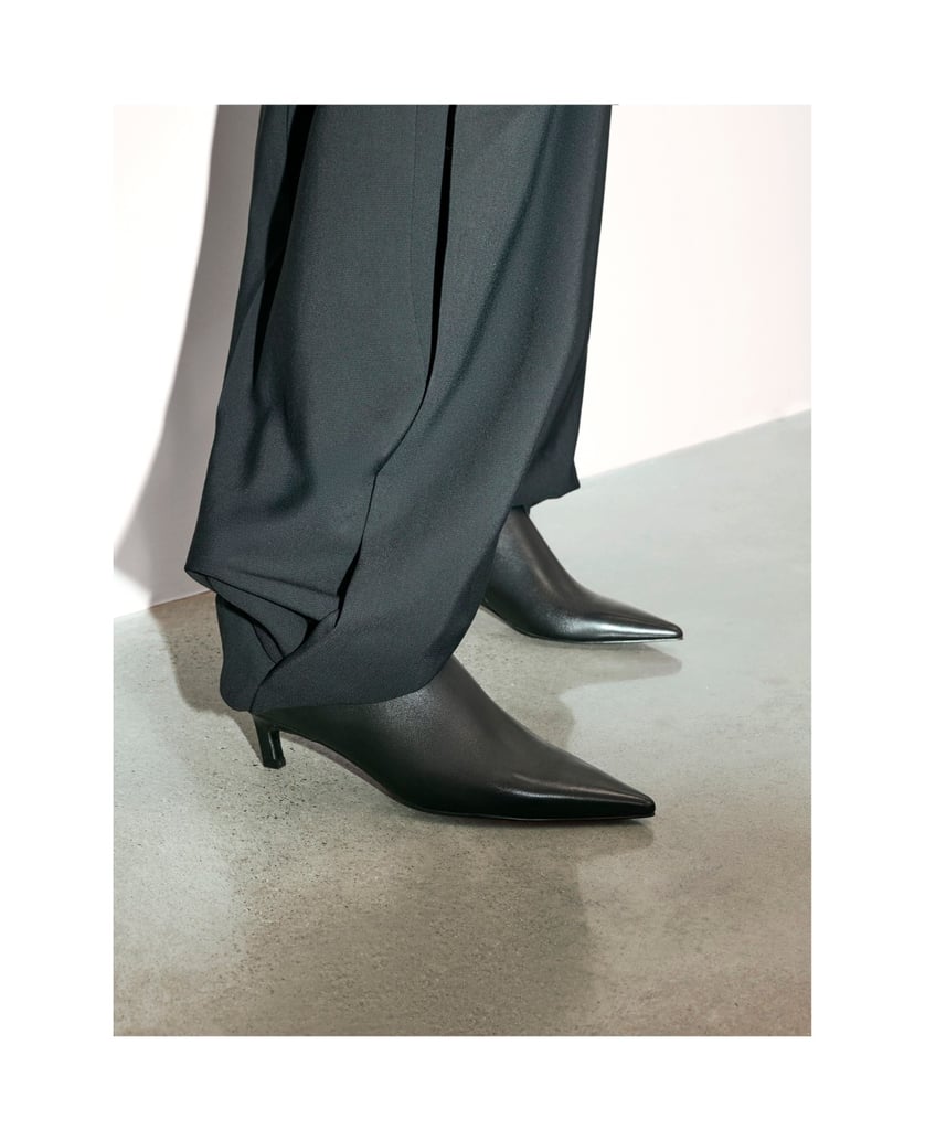 Kazar-Minimalistische-Stiefel-aus-Leder-mit-Kitten-Absatz-schwarz