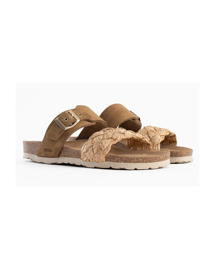 Bayton-Carina-mules-camel-