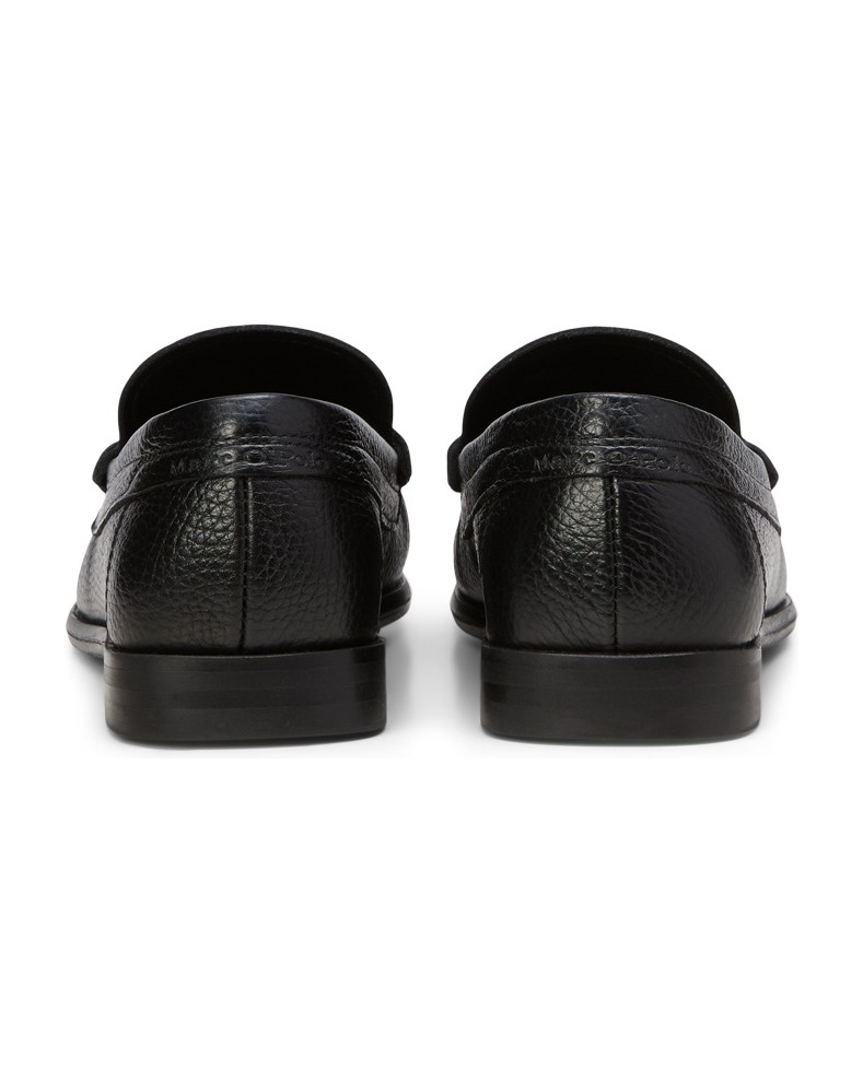 Marc-O´Polo-Penny-Loafer-Model-Fiona-schwarz