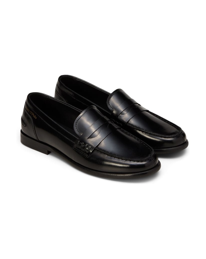 Marc-O´Polo-Penny-Loafer-Model-Fiona-schwarz