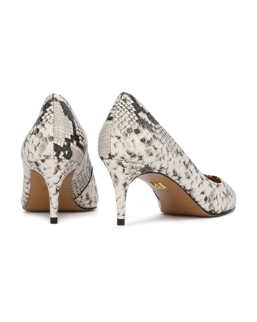 Kazar-Pumps-aus-Leder-mit-Serpentinenprägung-weiss