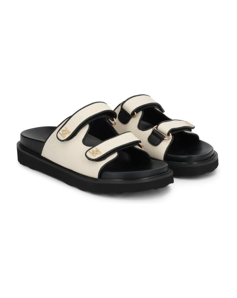 Kazar-Flip-Flops-aus-Bast-und-Leder-mit-Monogramm-auf-einer-profilierten-Sohle-beige