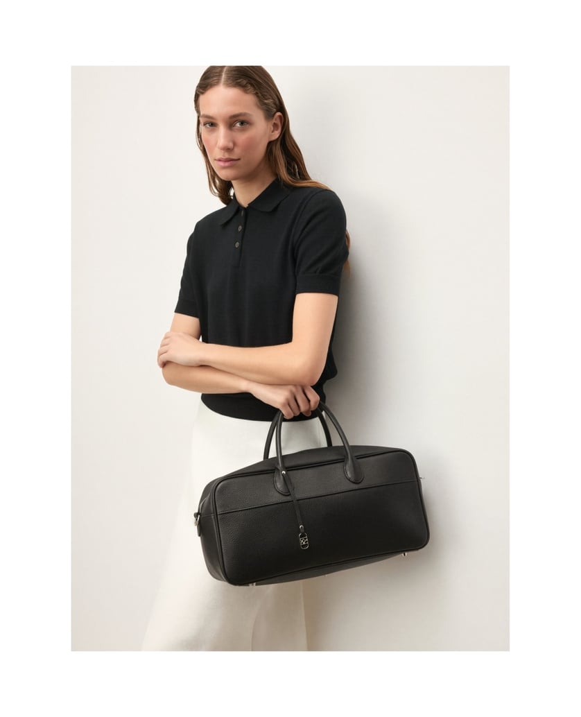 Kazar-Längliche-Lederhandtasche-mit-Anhänger-schwarz