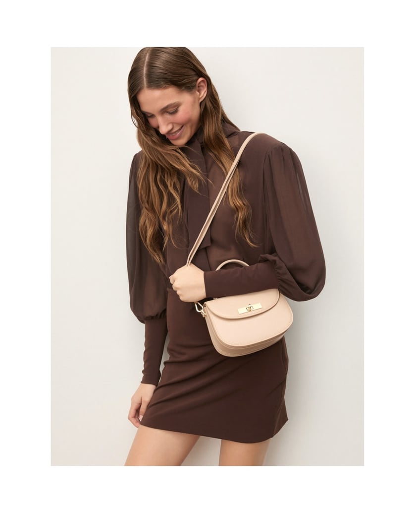 Kazar-Beige-Handtasche-mit-eleganter-Schließe-KAZAR-beige